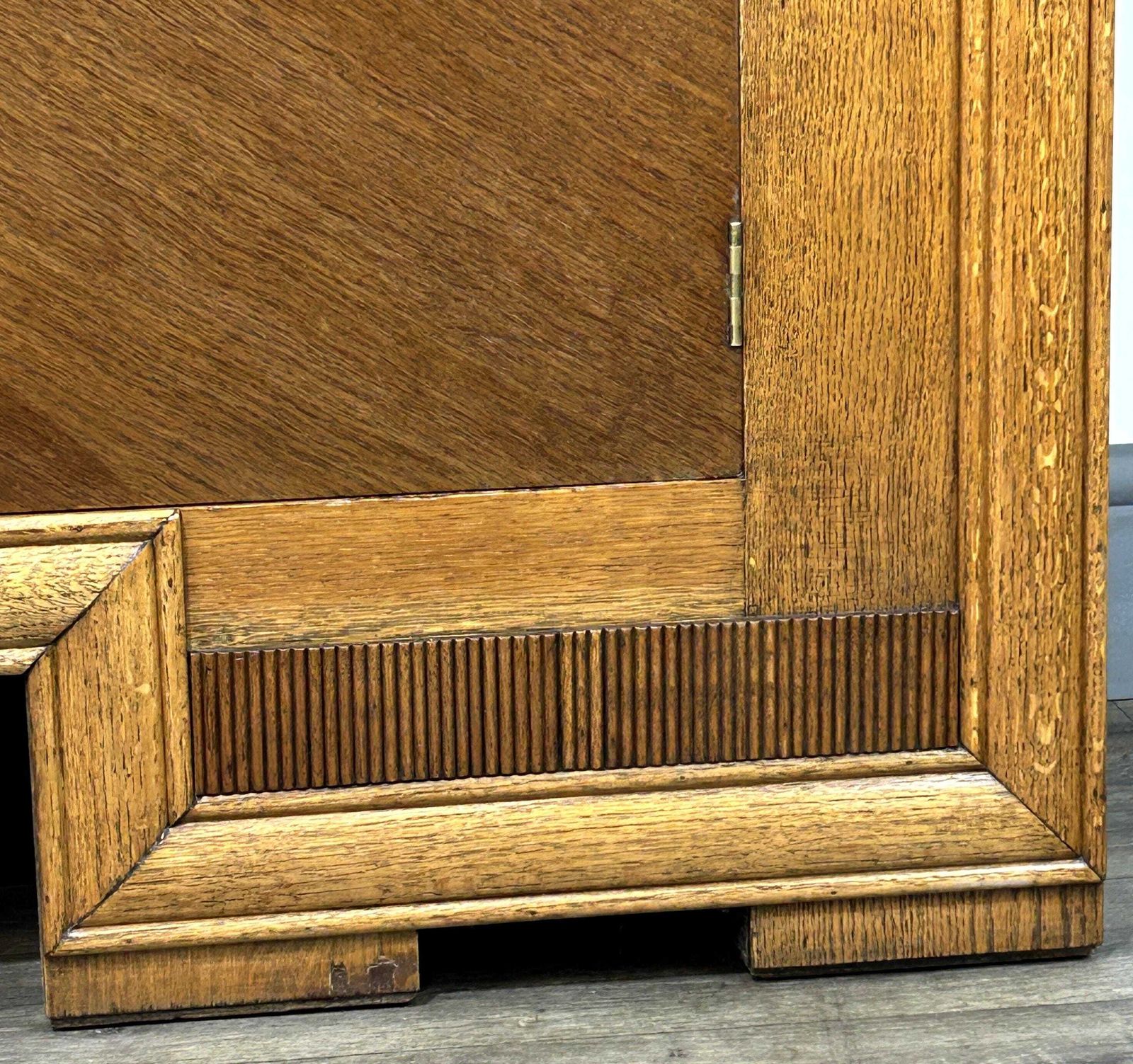Fab Fully Refinished Art Deco Oak Sideboard/Buffet C1930 photo vinterior
