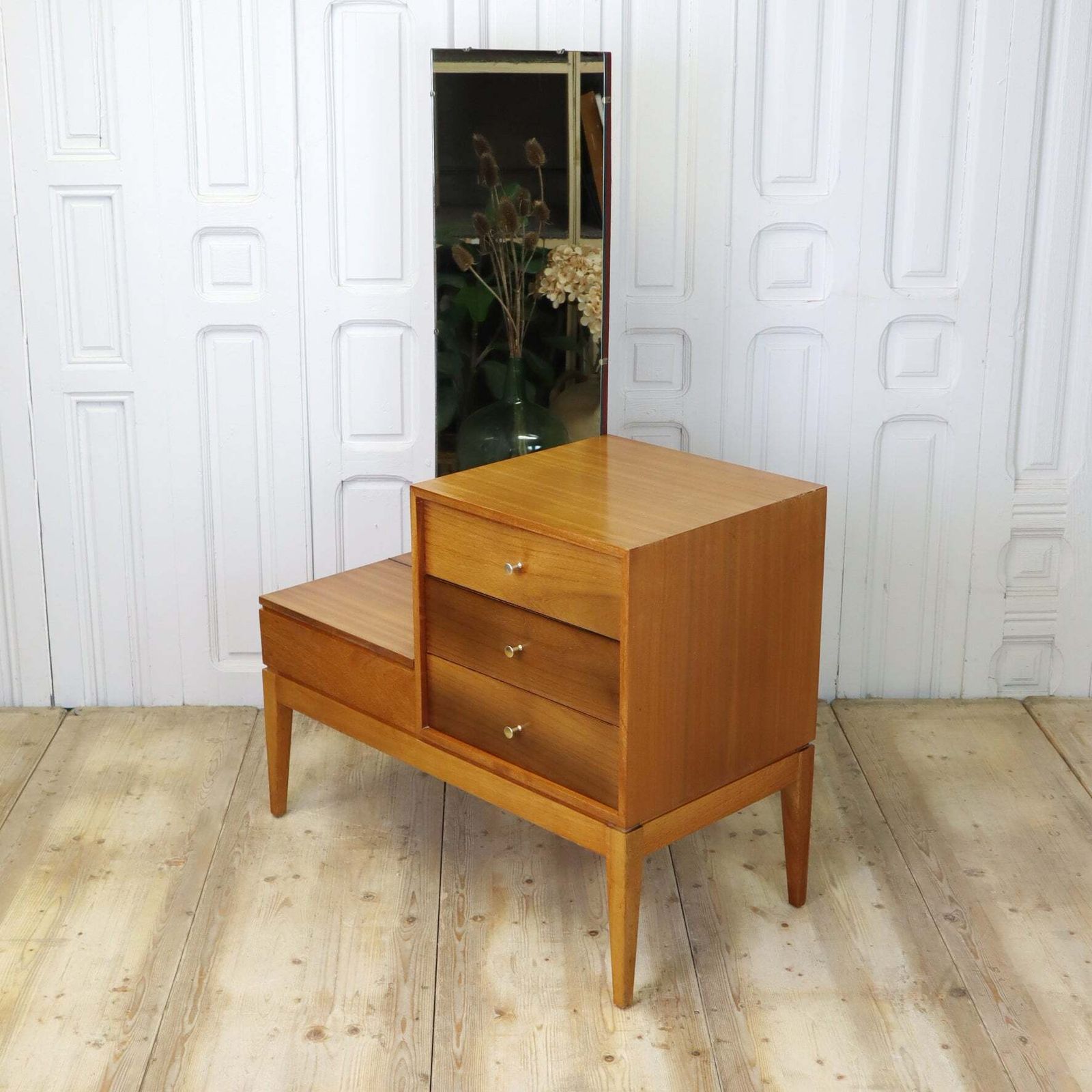 Mid Century Uniflex M Range Vanity Unit photo Furniture