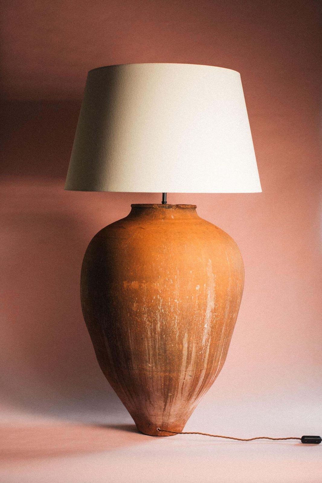 Cathedral Clay Monument Lamp photo vinterior