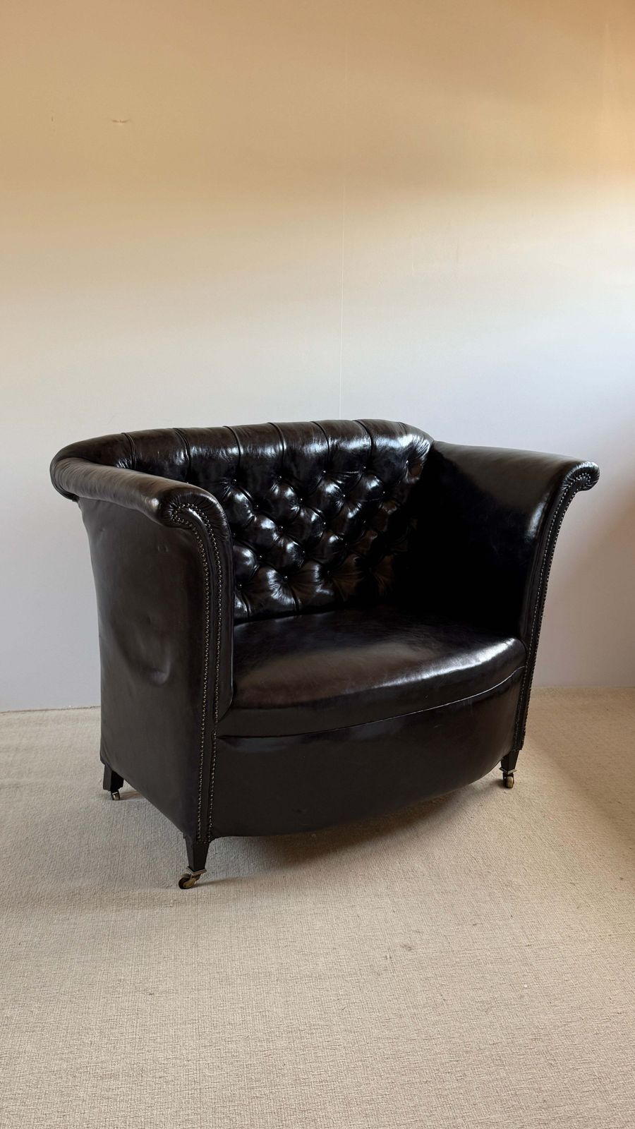 English Button Back Leather Sofa, C.1920