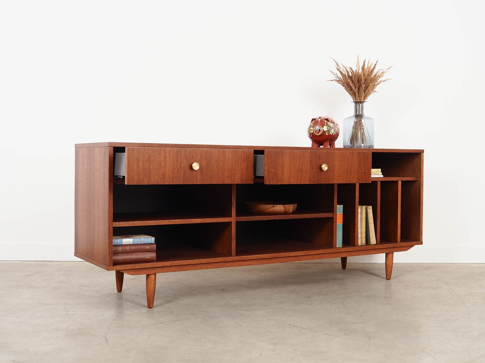 Eiken Dressoir, Scandinavisch Design photo Meubels