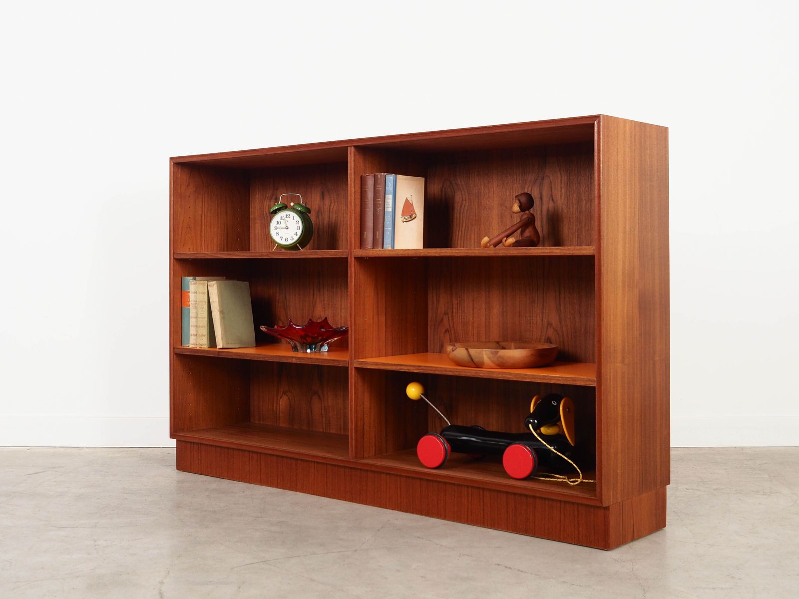 Teakhouten Boekenkast, Duits Design, Jaren 1970, Geproduceerd Door Rt Møbler photo 759.0