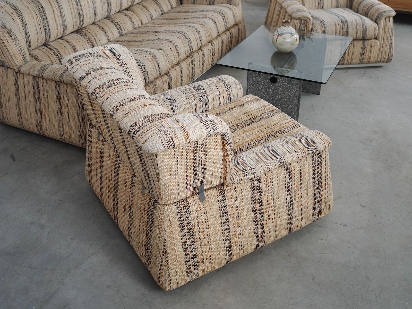 Lounge Chair, Italiaans design, jaren 1960, geproduceerd door Saporiti photo for sale