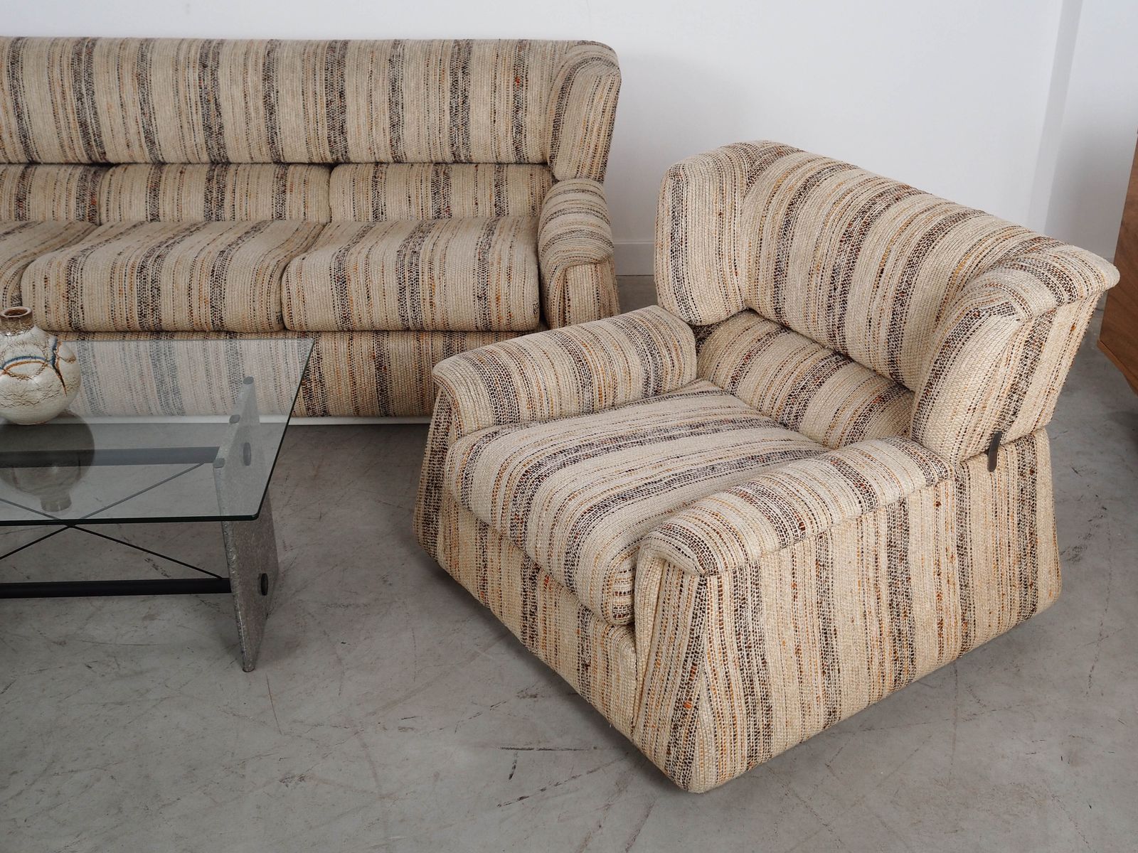 Lounge Chair, Italian Design, 1960s, Manufactured By Saporiti photo vinterior