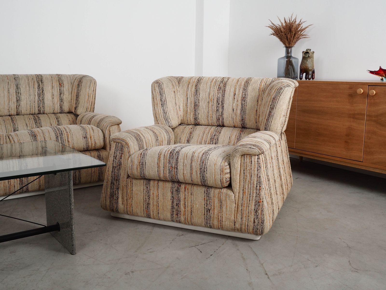 Fauteuil de salon, design italien, années 1960, fabriqué par Saporiti photo vintage