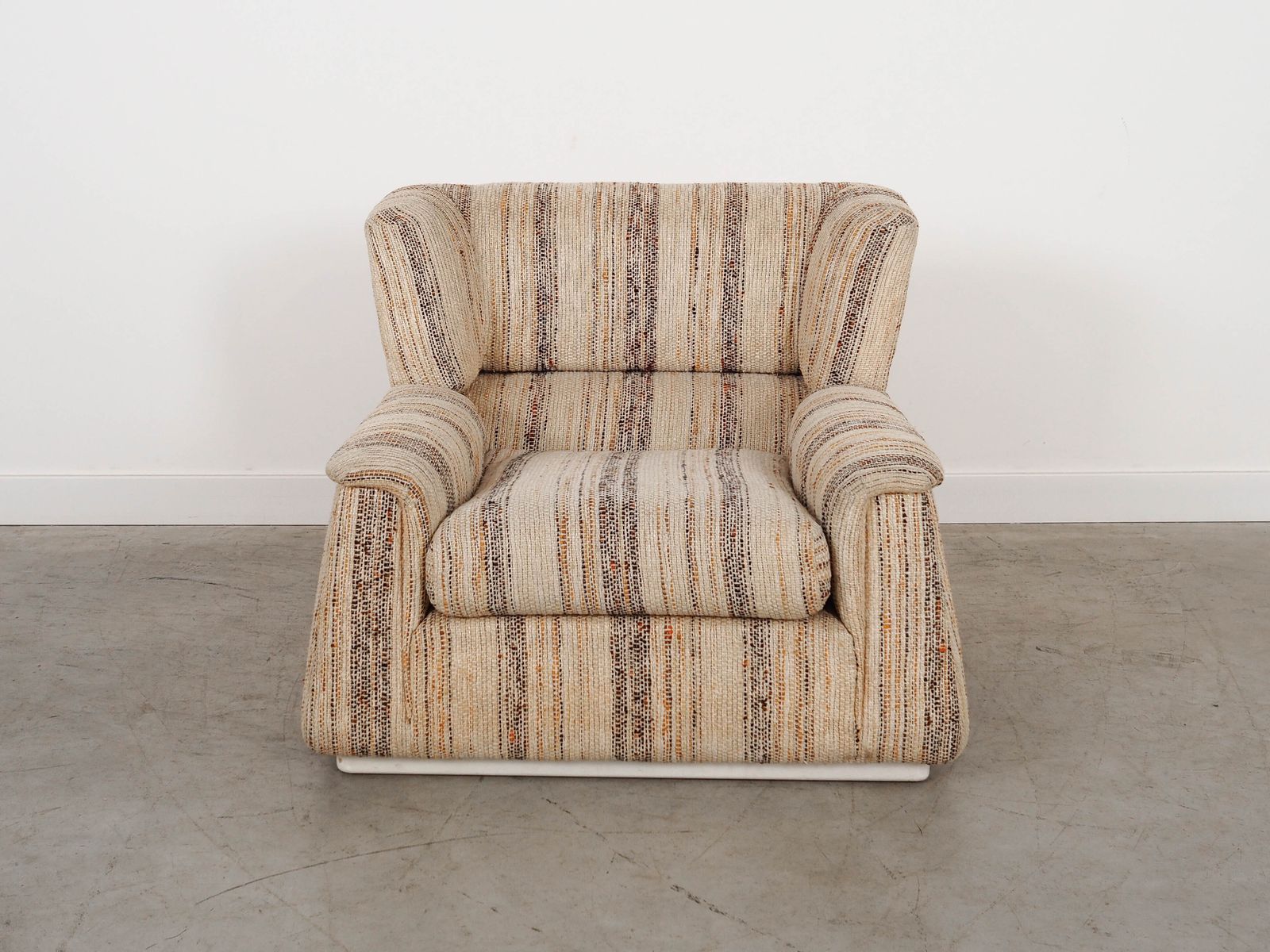 photo for sale Lounge Chair, Italiaans design, jaren 1960, geproduceerd door Saporiti