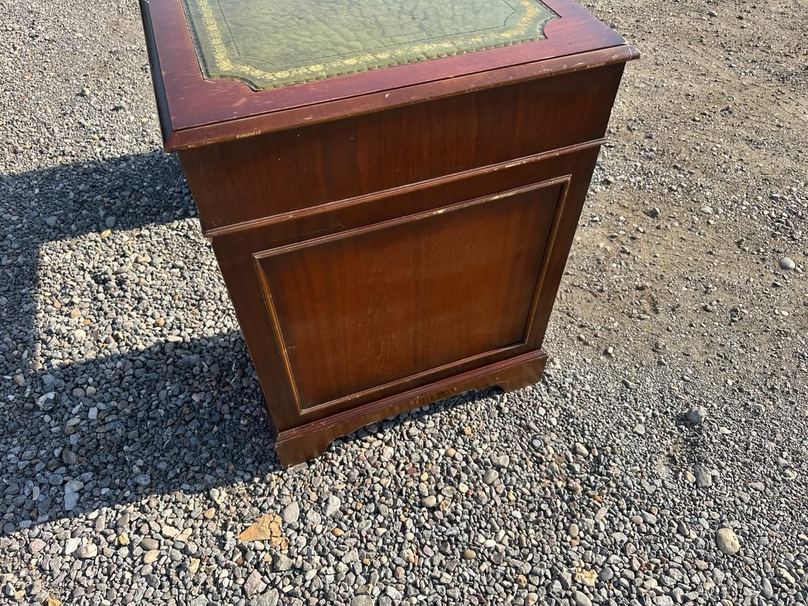 Furniture Antique Style Captains Bankers Desk Green Leather Twin Pedestal Partners #81 photo