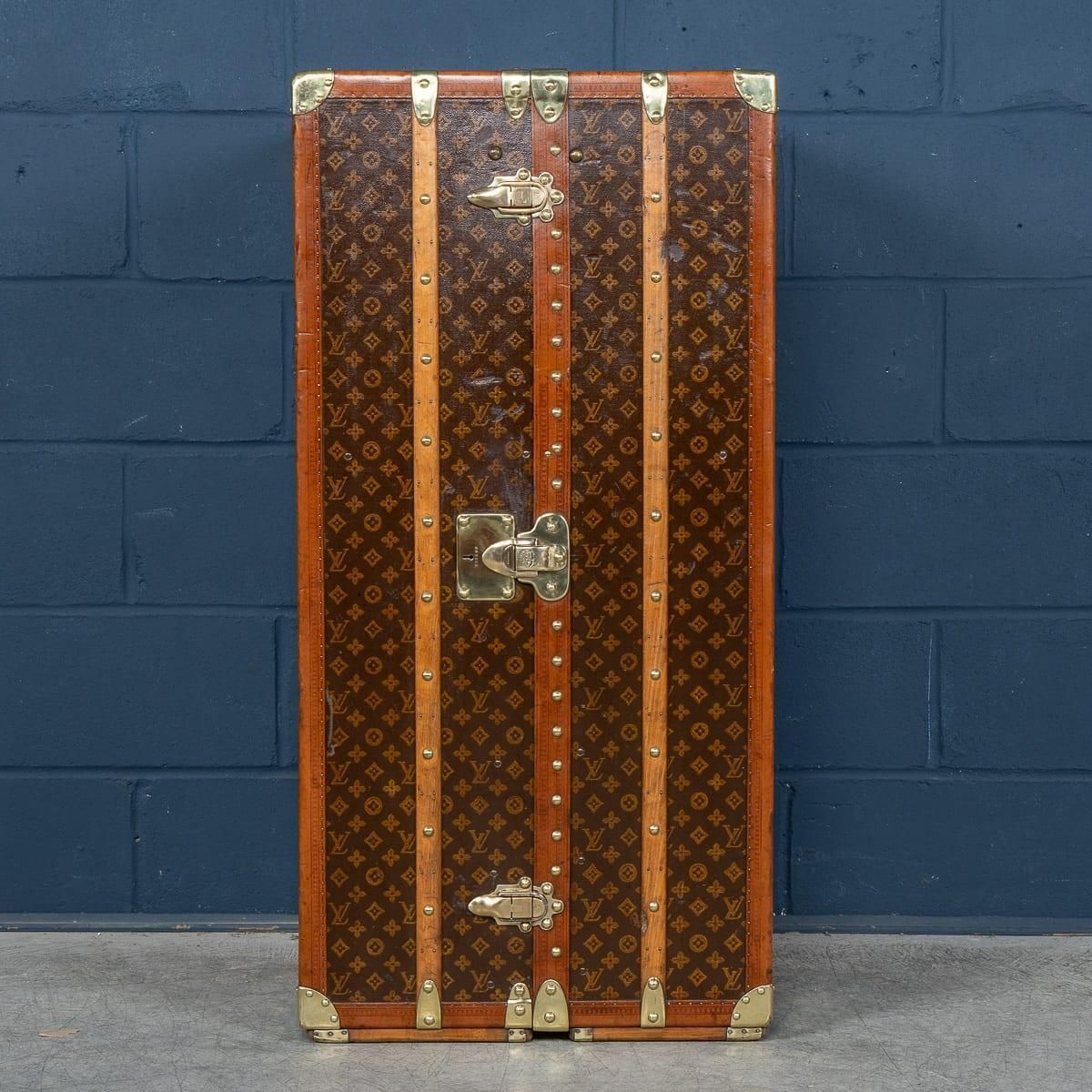 20th Century Louis Vuitton Wardrobe Trunk In Monogram Canvas, France C.1930 photo Furniture