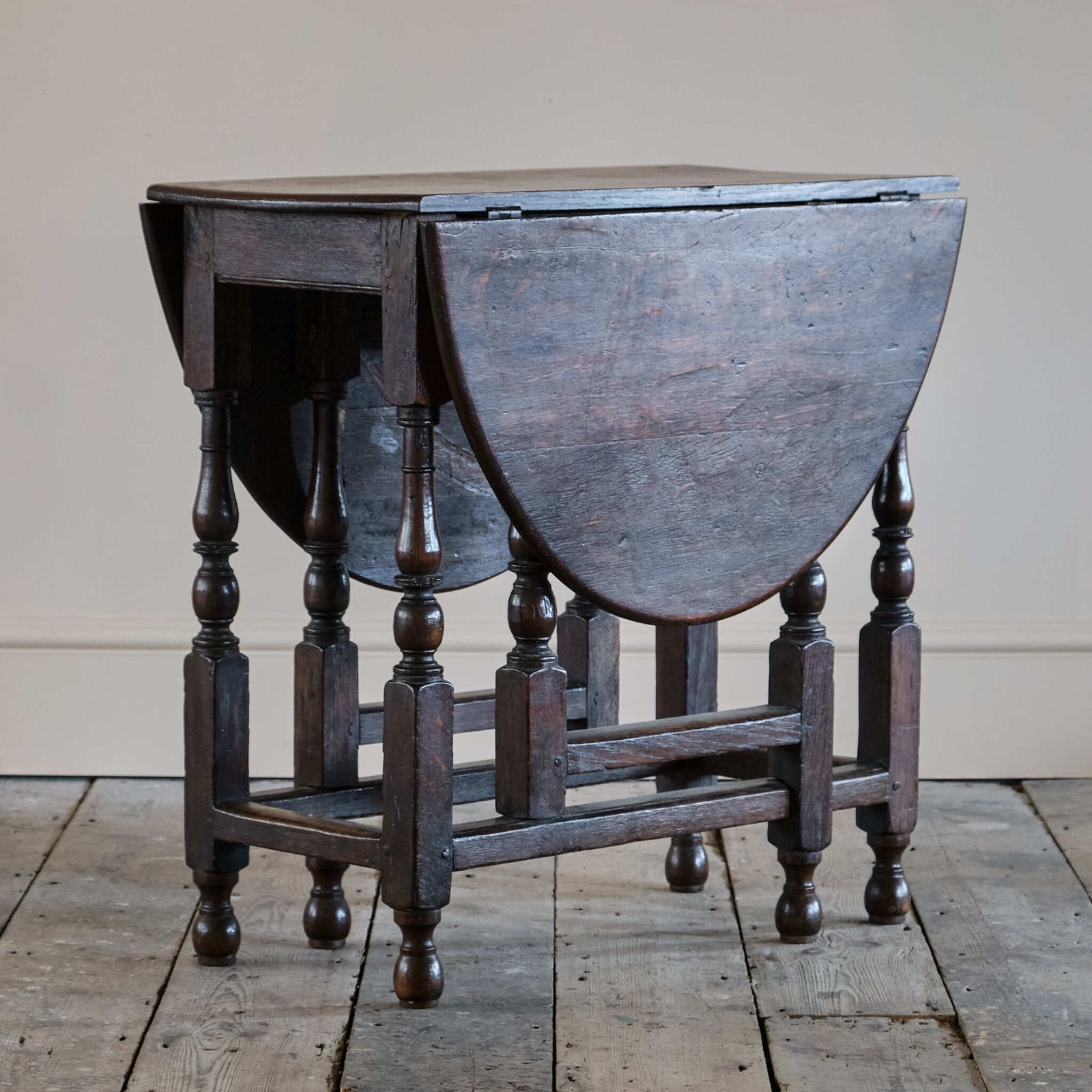 Small Oak Gateleg Table, 1800s photo 595.0