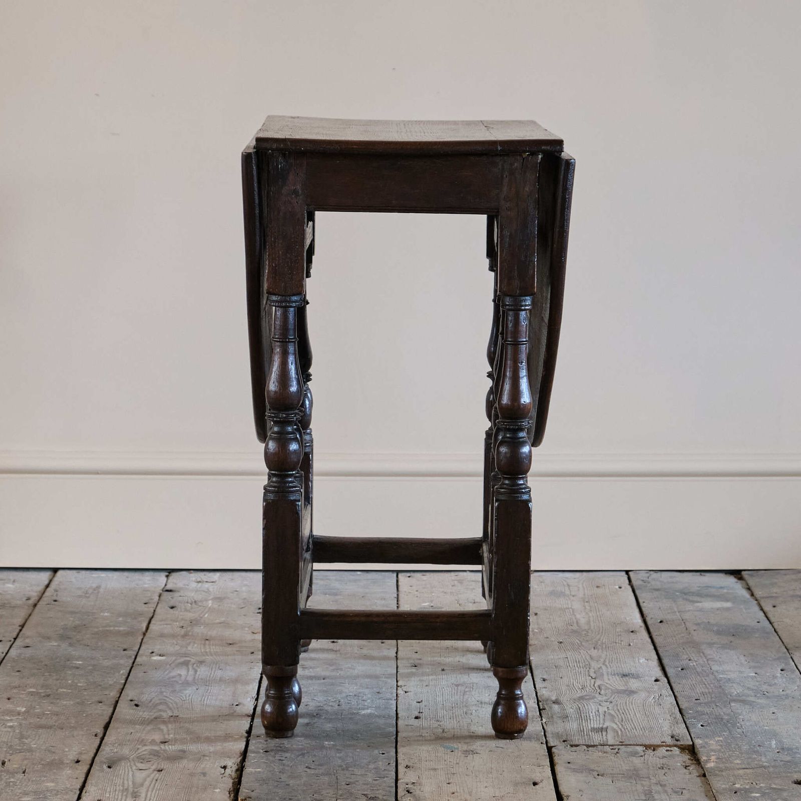 Small Oak Gateleg Table, 1800s photo vinterior