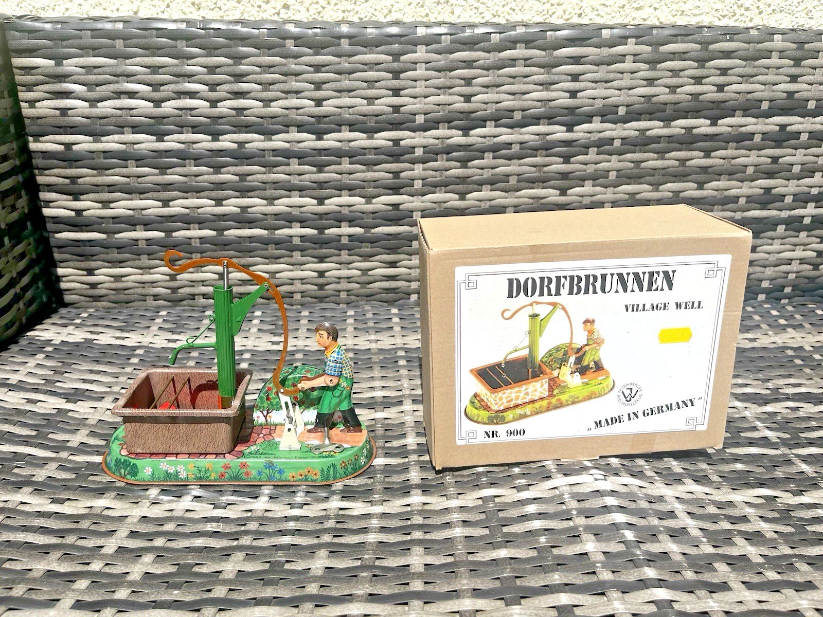 photo for sale Vintage 1999 Jw Wagner Brunn Village Well Pump German Tinplate Tin Toy Key & Box