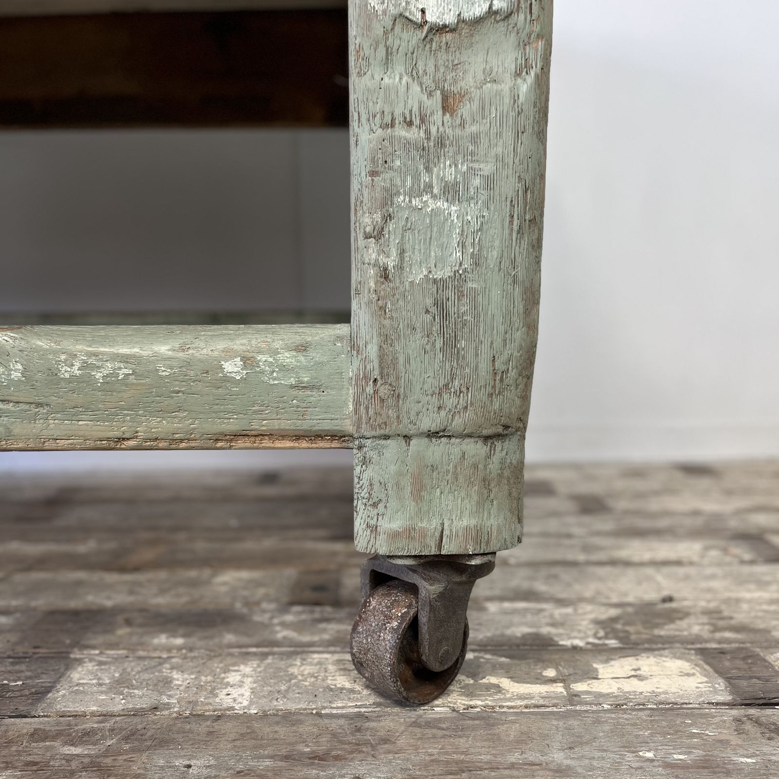 Antique Pine Kitchen Prep Table photo vinterior