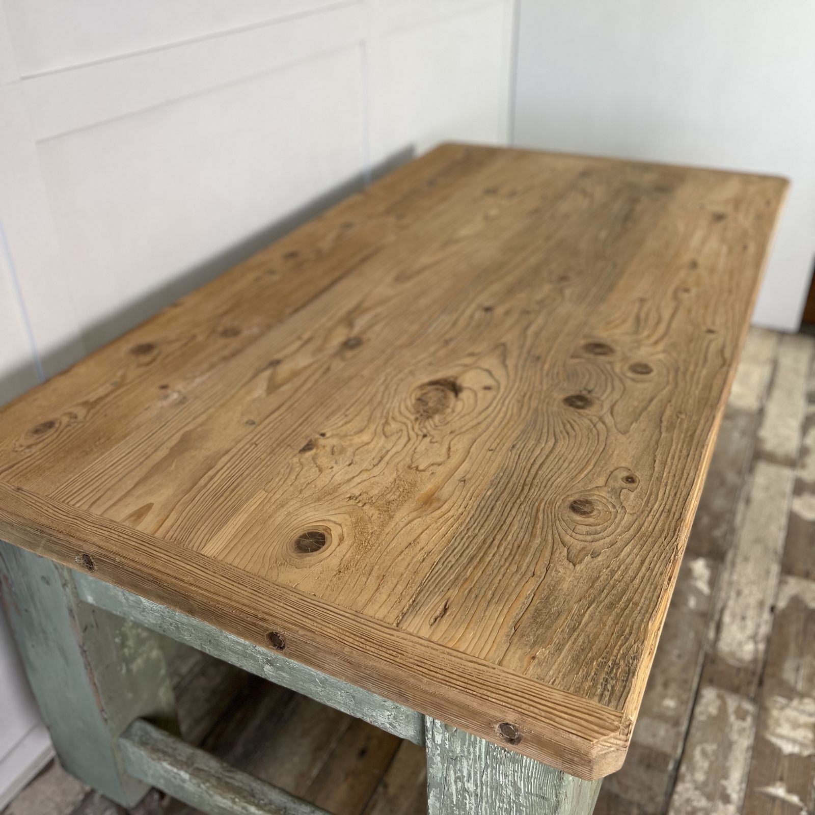 photo furniture Antique Pine Kitchen Prep Table
