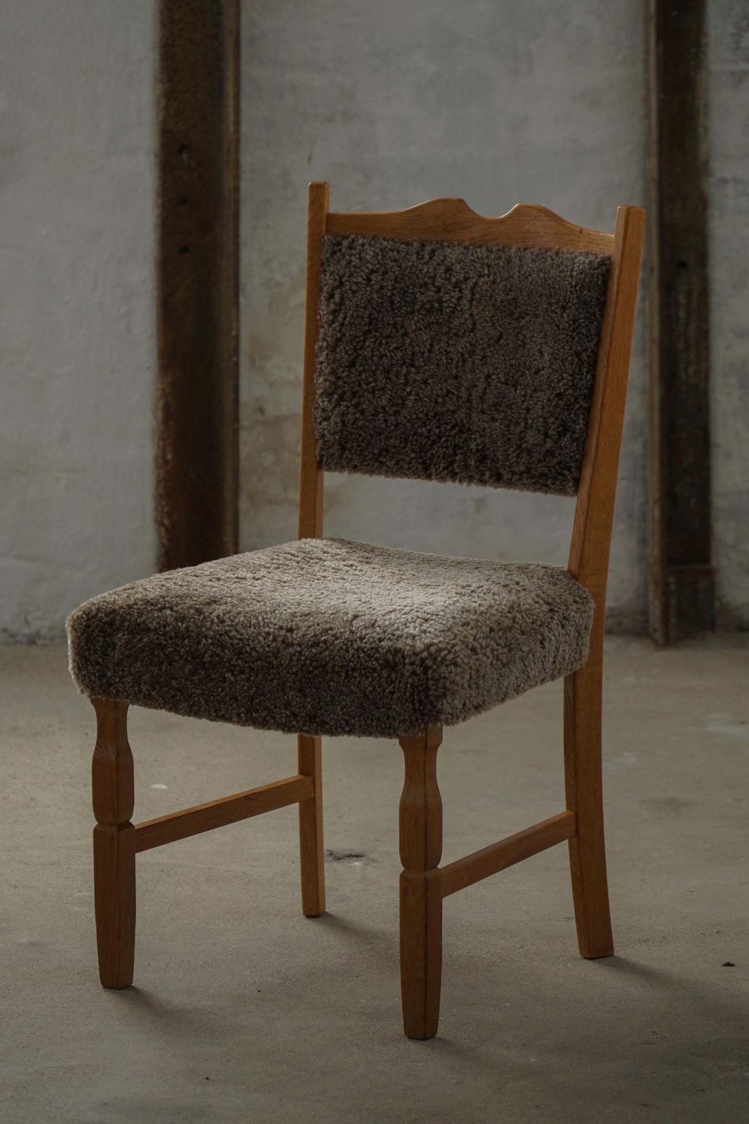 Set Of 8 Danish Modern Dining Chairs In Oak And Lambswool Henning Kjærnulf 1960s photo for sale
