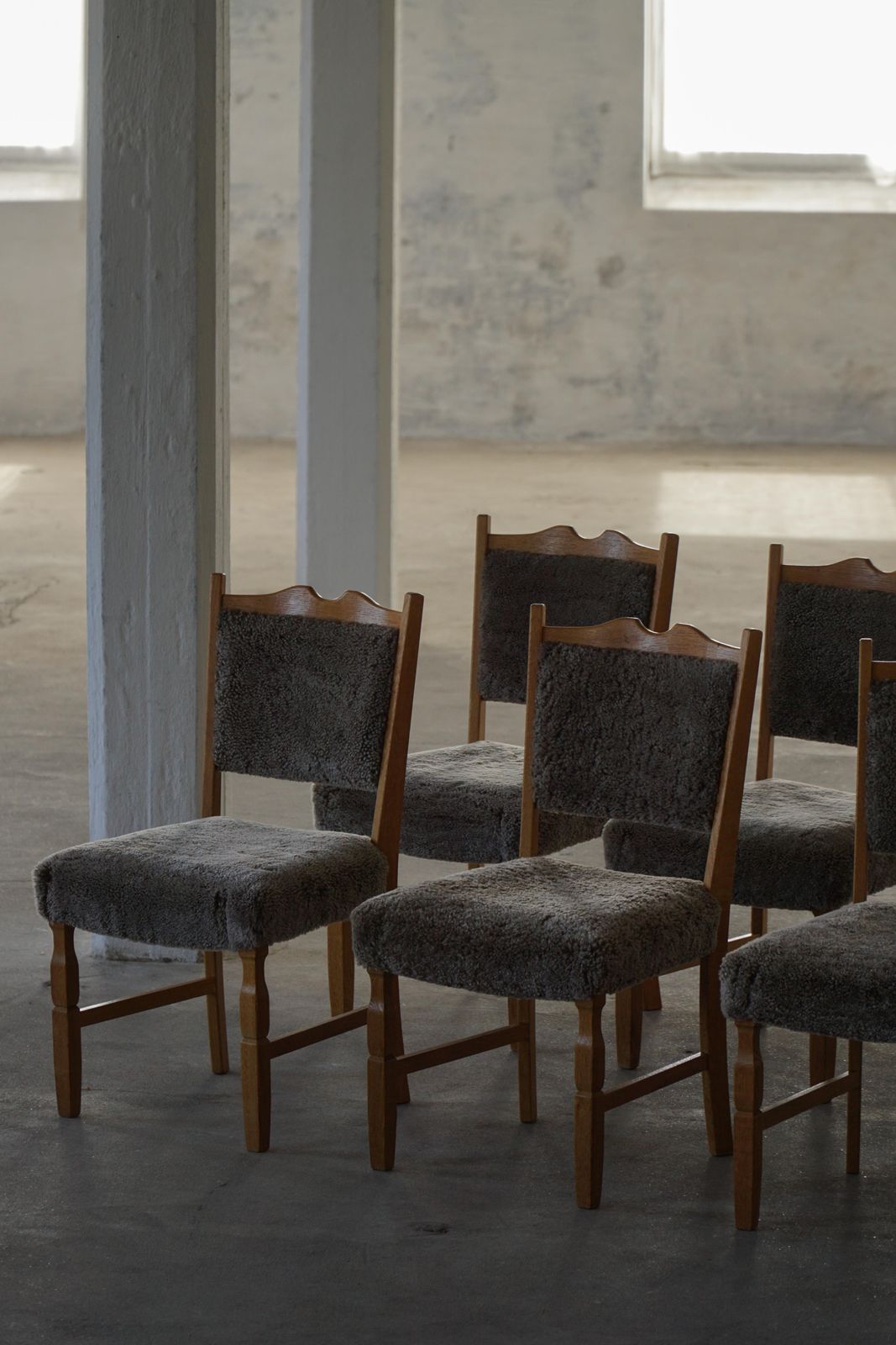Set Of 8 Danish Modern Dining Chairs In Oak And Lambswool Henning Kjærnulf 1960s photo Furniture