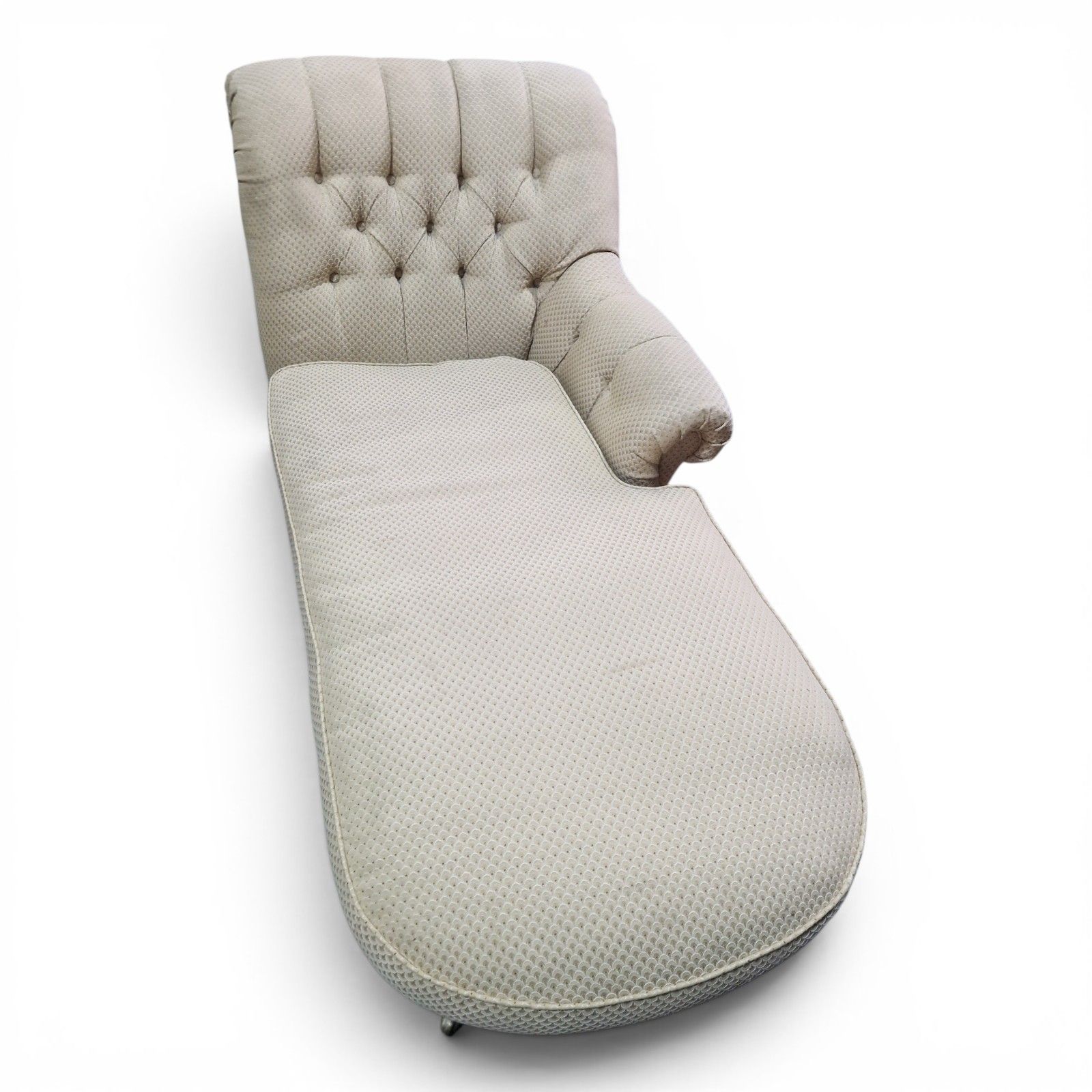 photo vintage Victorian Style Chaise Longue Button Back Daybed Lounge Chair Sofa Settee