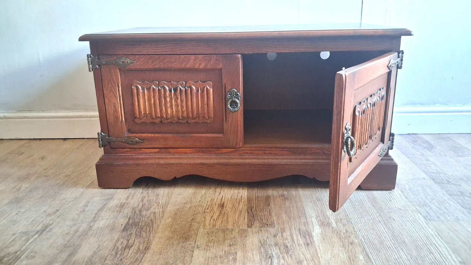 Outstanding Old Charm Solid Oak Linenfold Tv Cabinet /Media Unit photo vintage