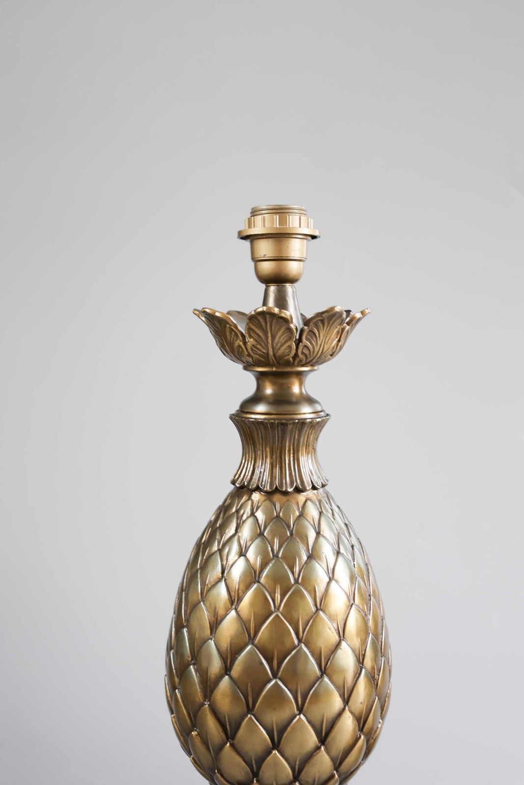 Set van twee Deknudt 'Pineapple' tafellampen, messing, jaren 1970–1980. photo 710.0