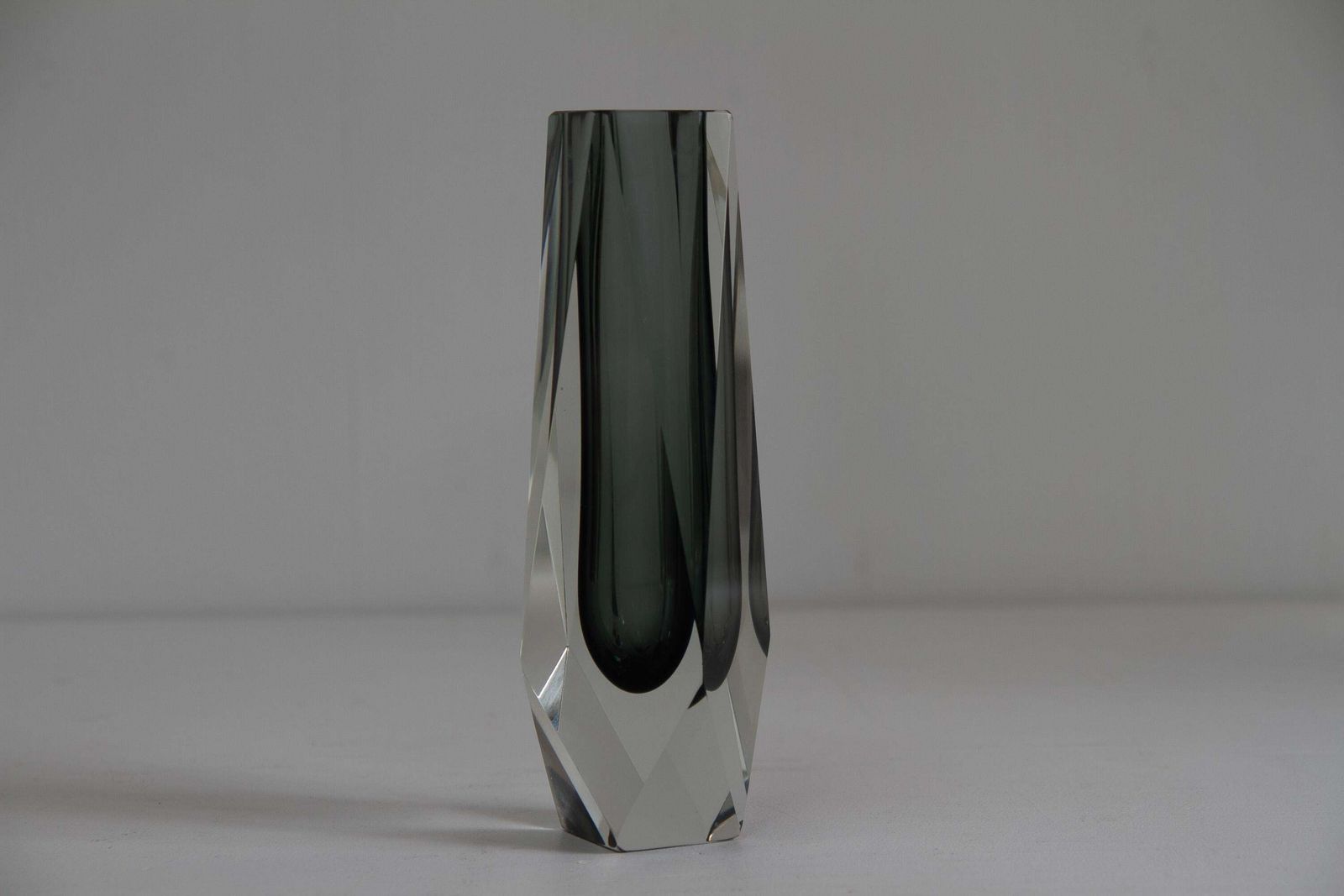 Italian Murano Faceted Sommerso Glass Vase, 1970s. photo vintage