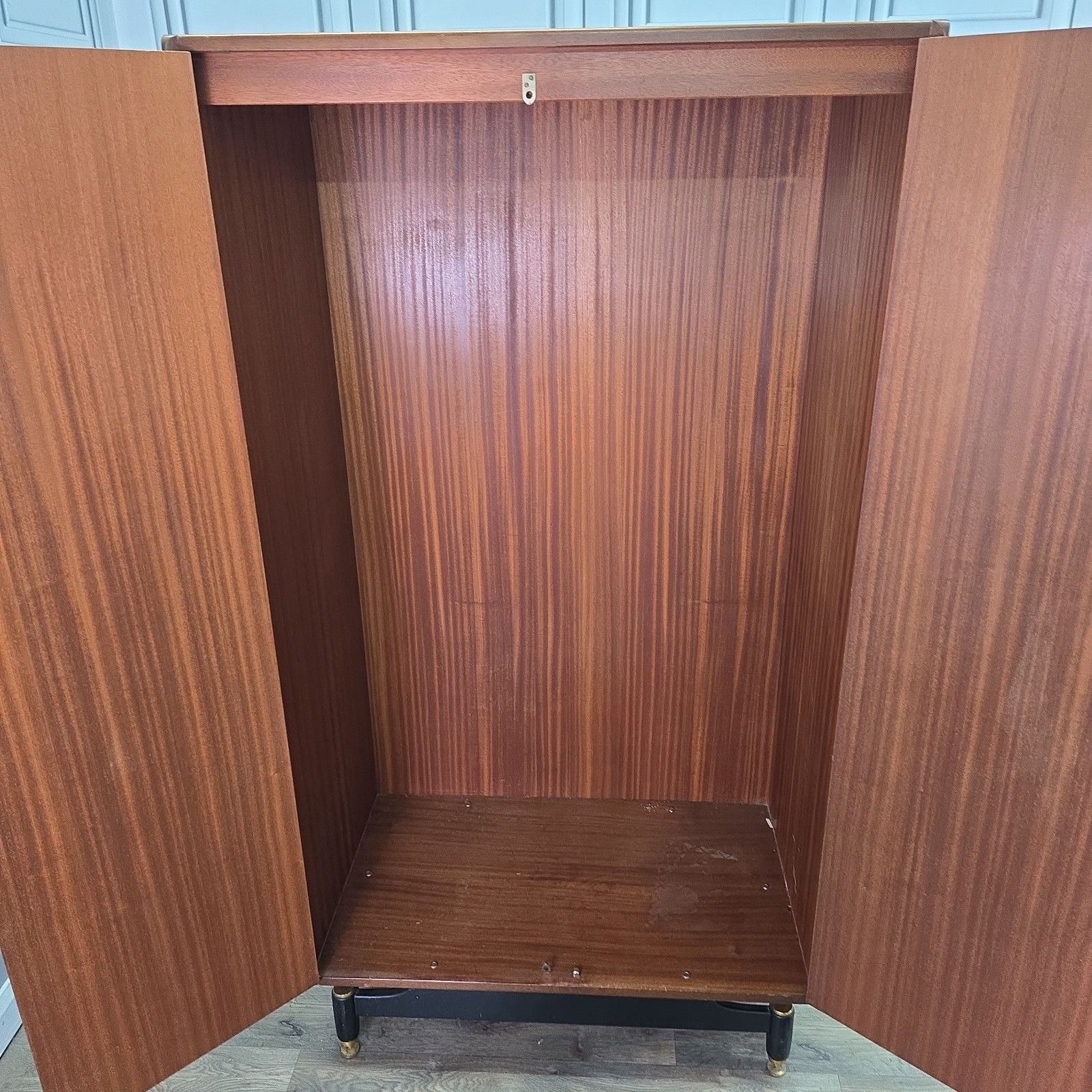 photo vinterior Vintage G Plan Wardrobe Tola & Black Mid Century Compactrobe Retro Mcm Tallboy