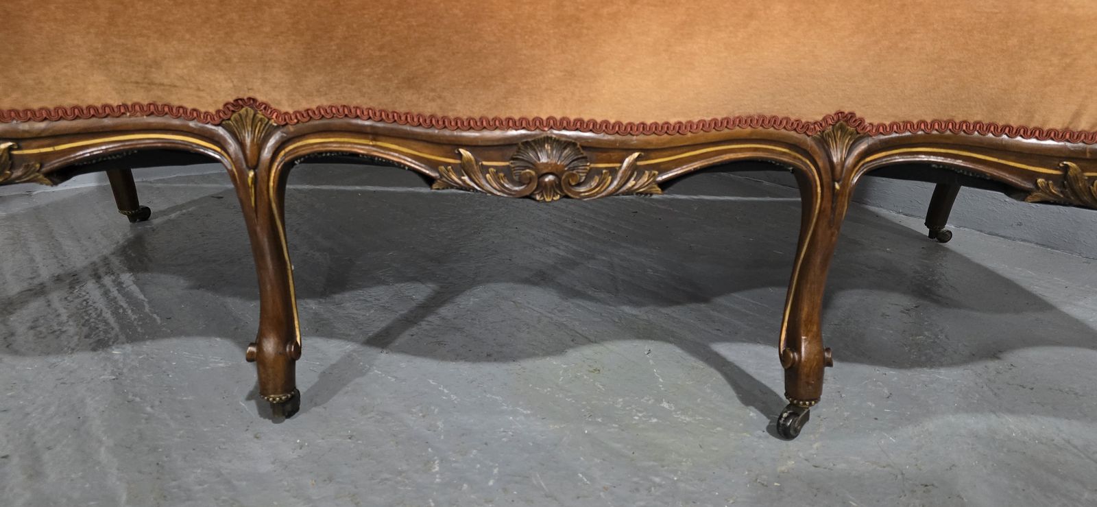 Outstanding French Walnut Couch photo vinterior