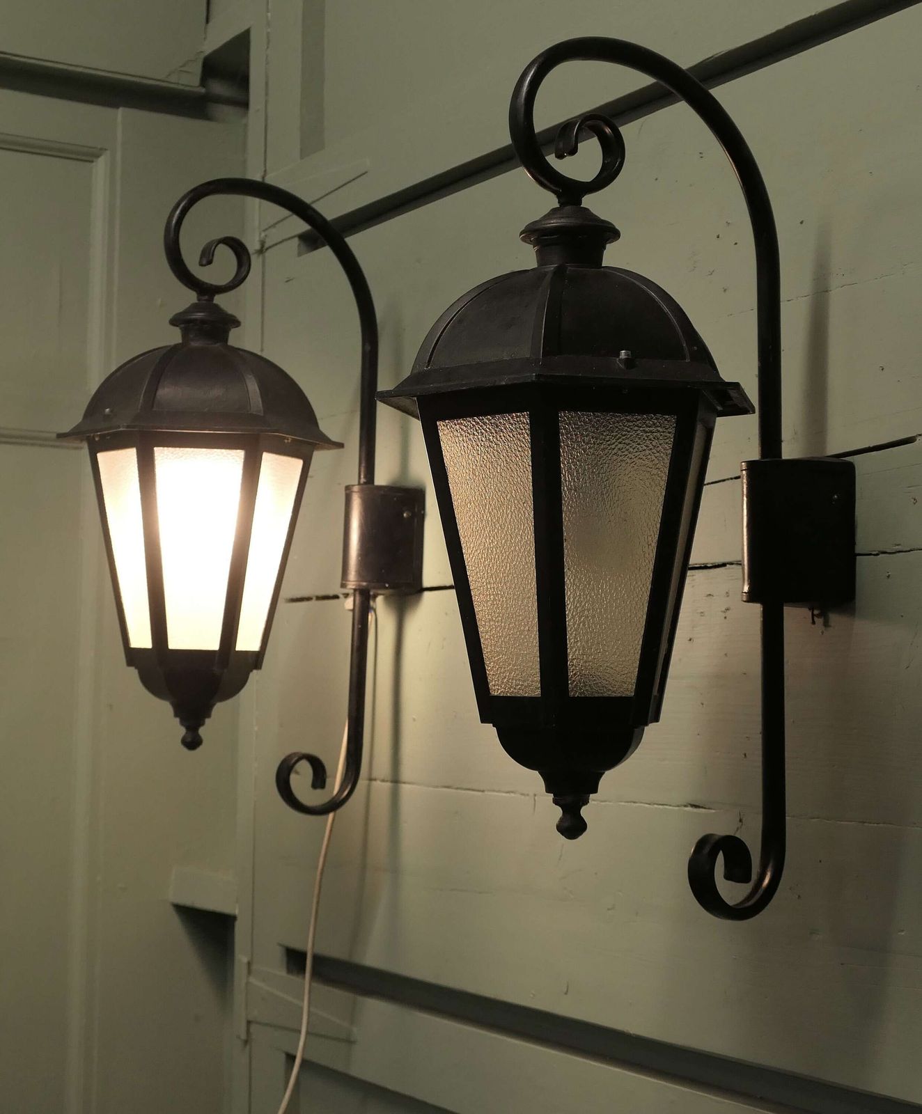 A Large Pair Of Entrance Door Wall Lights, Wall Lanterns 2 Wonderful Pieces, photo for sale