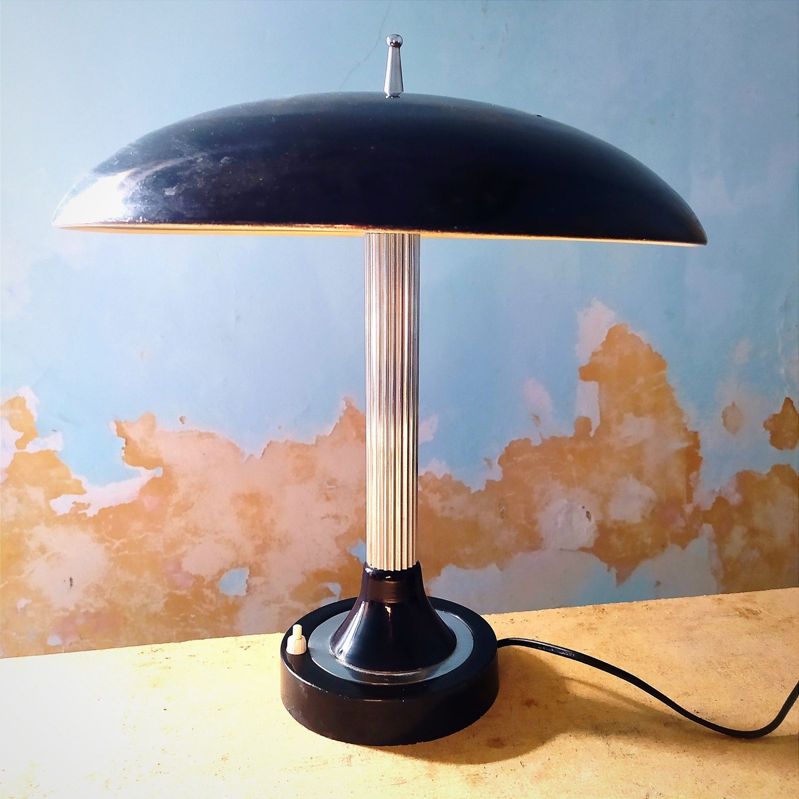 Mid-Century Mushroom Bureaulamp photo furniture
