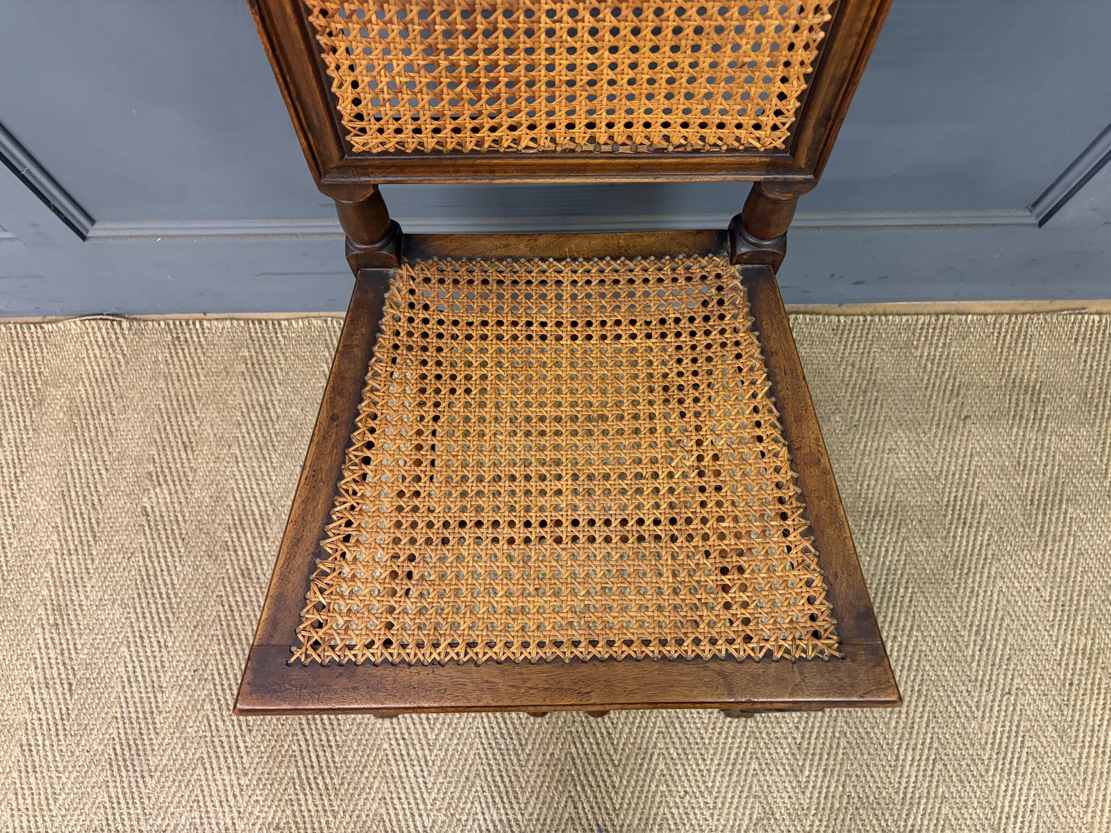 Set Of 3 Carolean Style Chairs photo buy