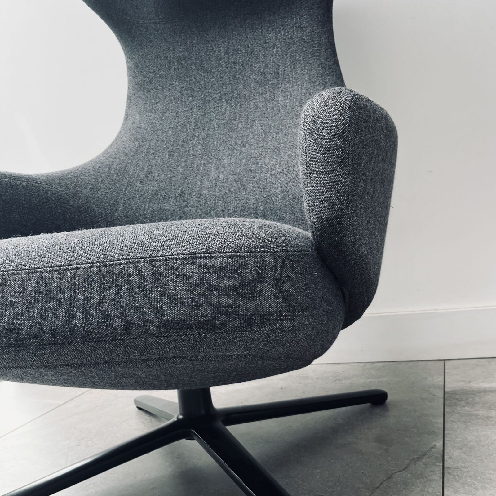 Antonio Citterio Grand Repos Lounge Chair For Vitra X2 photo for sale