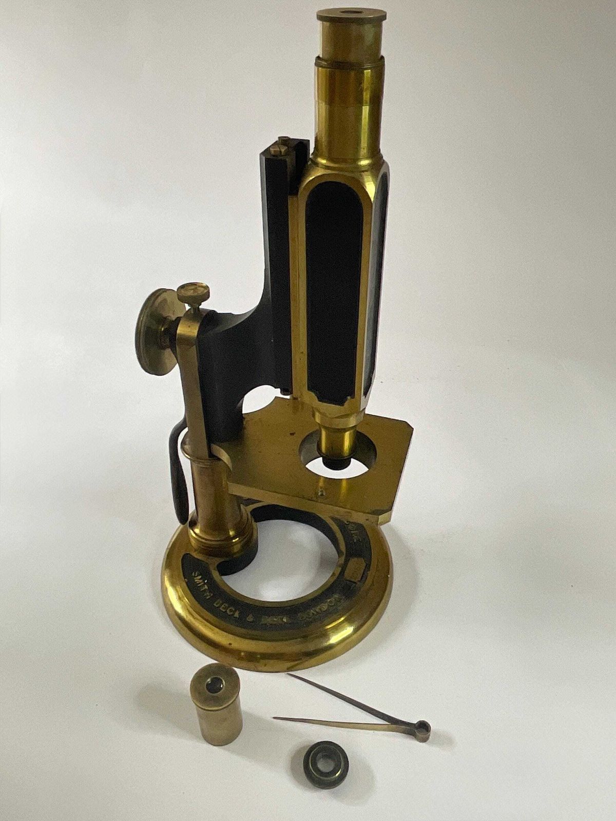 Universal Microscope van Smith, Beck & Beck, 1862, compleet in originele op maat gemaakte mahonieholten koffer photo vinterior