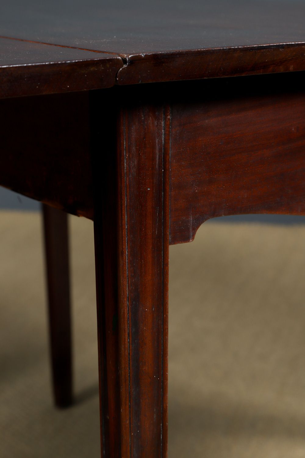 English Georgian Mahogany Folding Centre Dining Table (Circa 1800) photo 1295.0