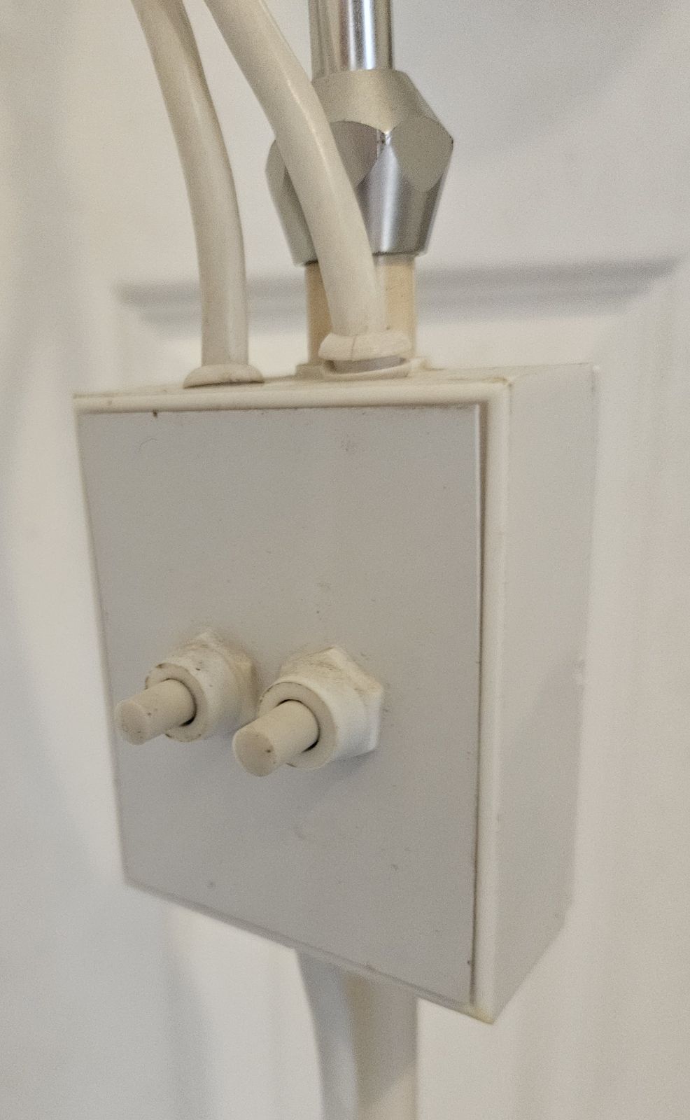 Lighting Mid Century Vintage 1970/80's Adjustable Twin Floor Spot Lamp. photo