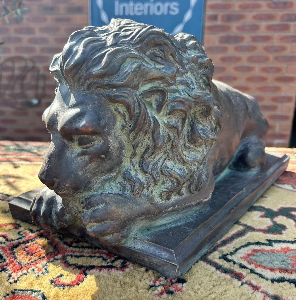 Antique Style Bronze Stone Lion Garden Interior Sculpture Or Pillar Cap photo buy