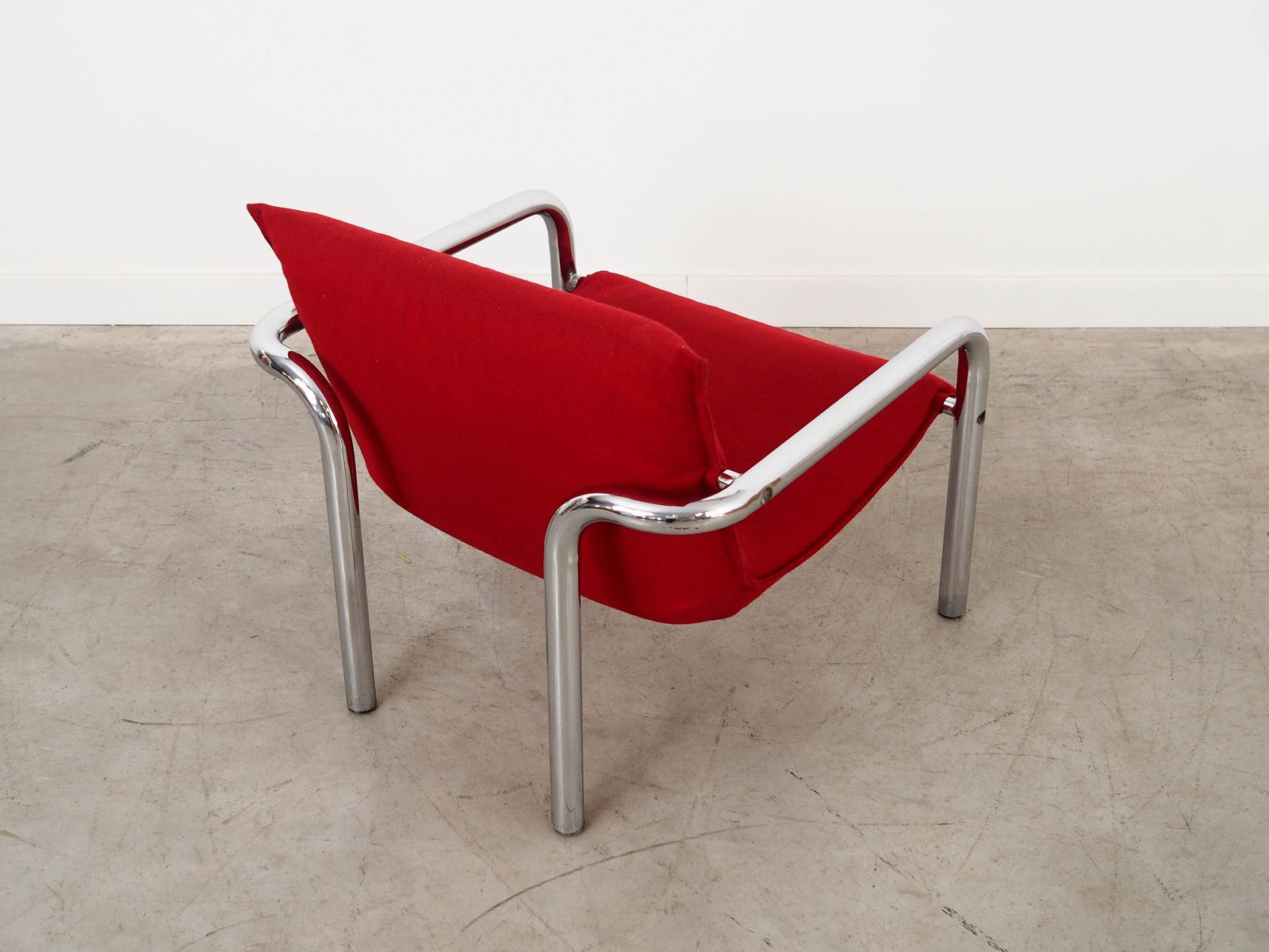 Fauteuil rouge, design italien, années 1970, fabriqué en Italie photo vinterior