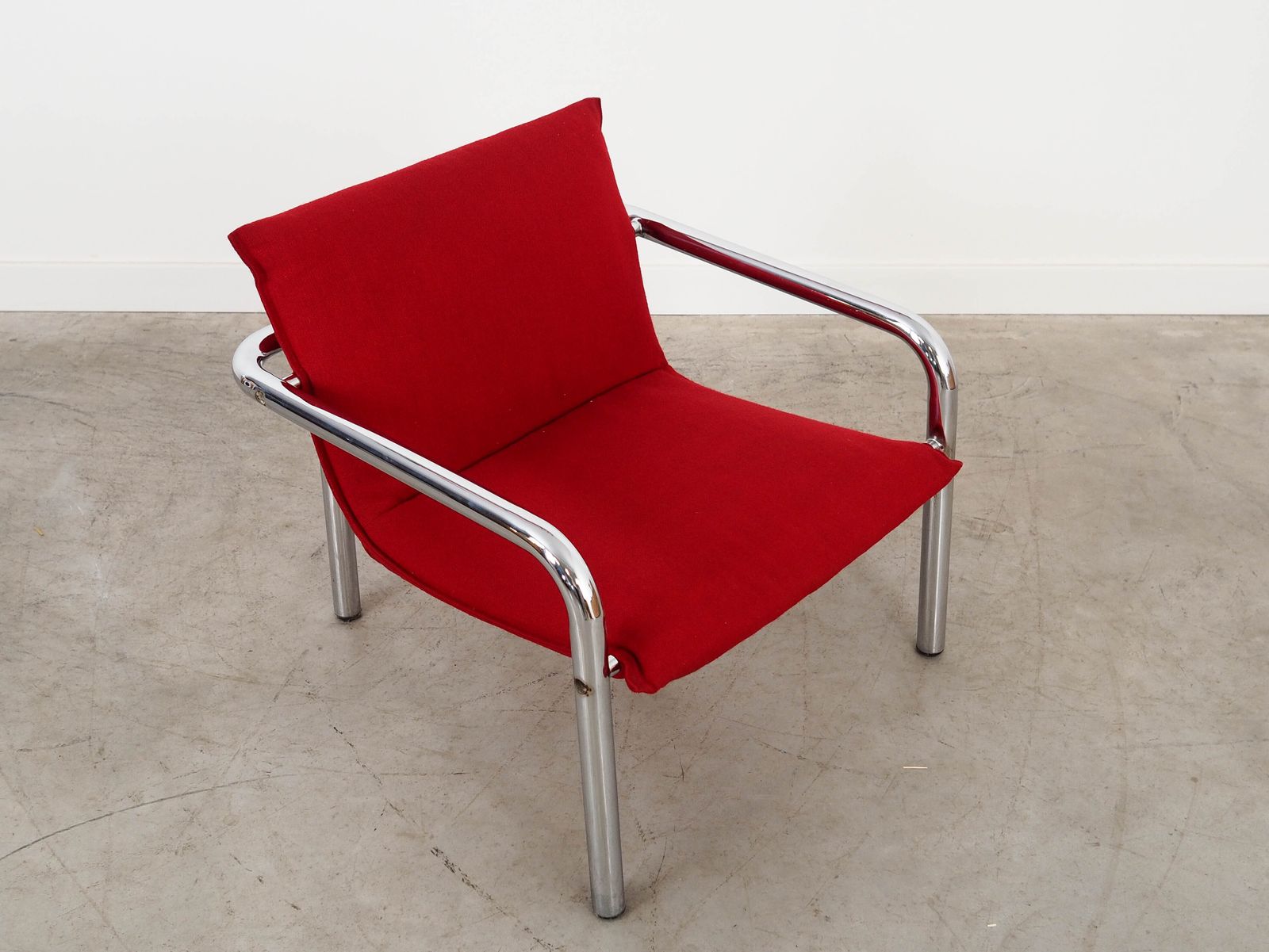 Fauteuil rouge, design italien, années 1970, fabriqué en Italie photo buy