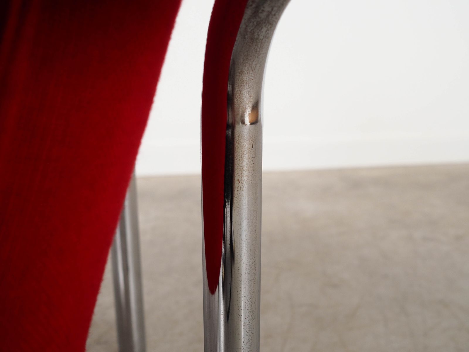 949.0 Fauteuil rouge, design italien, années 1970, fabriqué en Italie photo