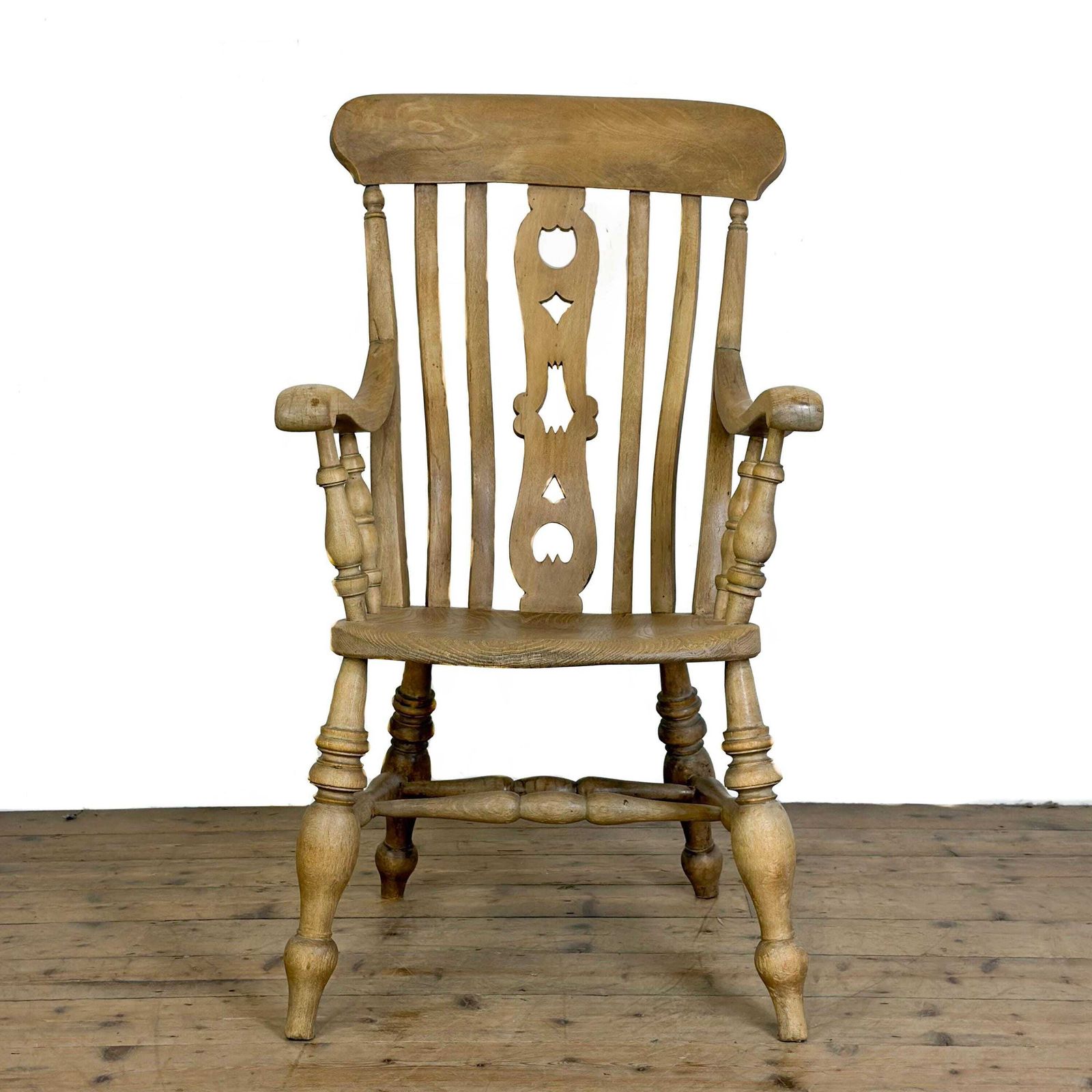 Antique Traditional Windsor Armchair | Antique Windsor Chair | Antique Furniture | Antique Armchair | Home Study (M 6926) photo 450.0
