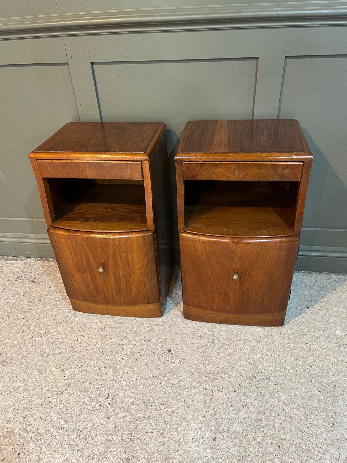 Vintage Bedside Cabinets Circa 1950’s Wood, Beautiful Condition photo Furniture