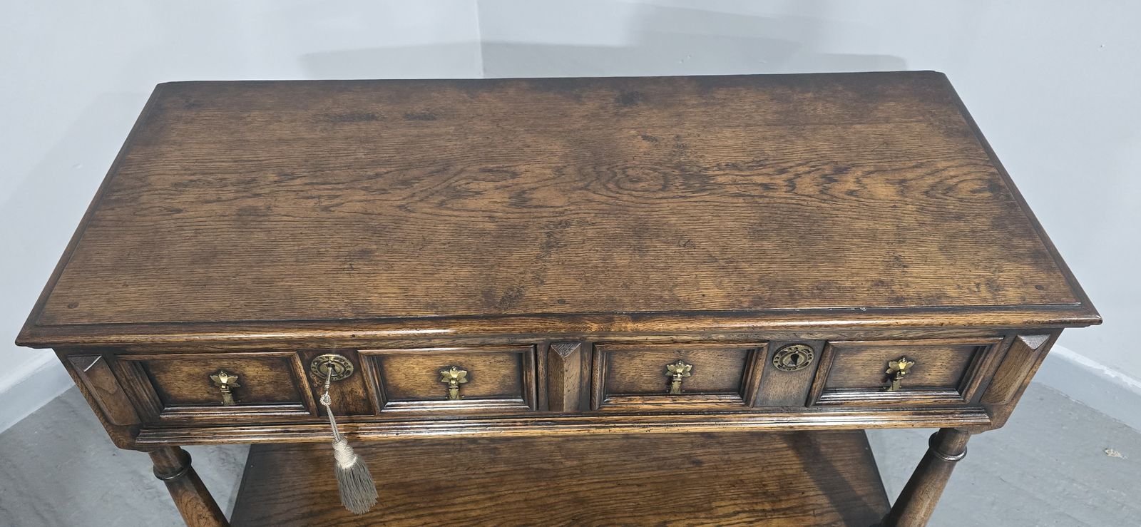 Super Oak Sideboard Dresser Base photo 1100.0