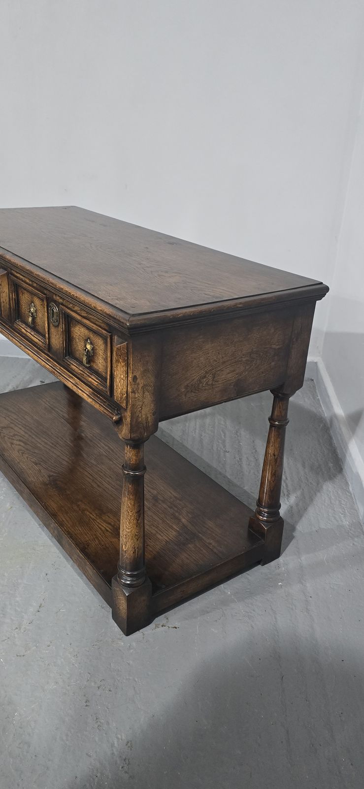 photo furniture Super Oak Sideboard Dresser Base