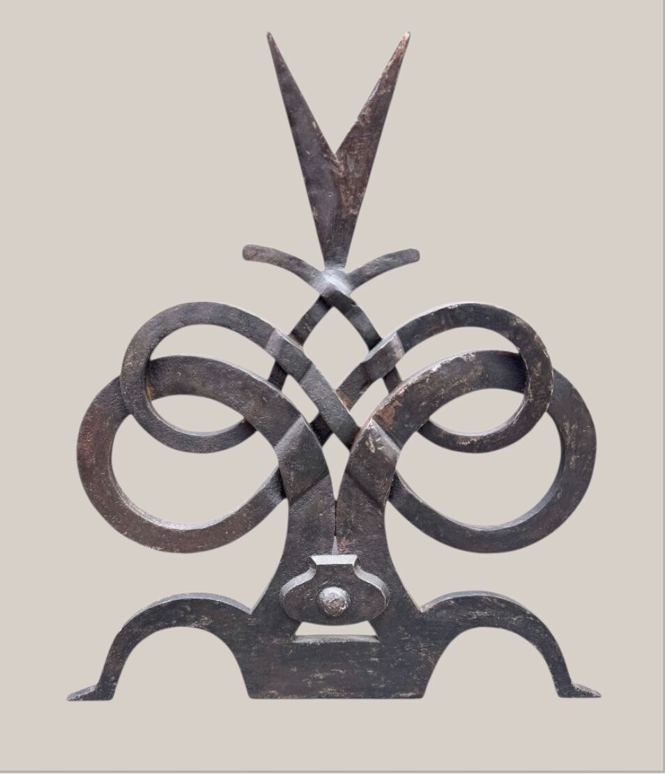 photo vinterior A Pair Of French Hand Forged Wrought Iron Fire Dogs In The Style Of Gilbert Poillerat