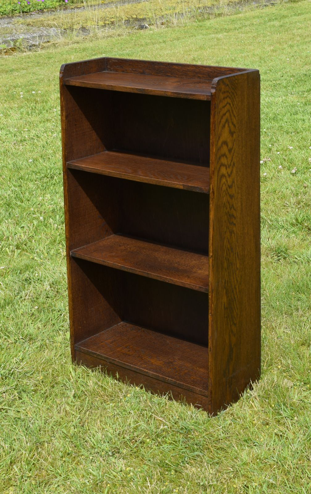 Early 20th Century Oak Bookcase photo for sale