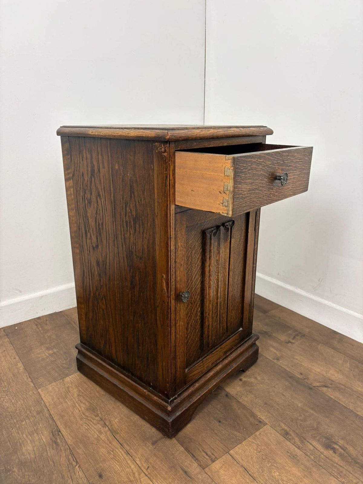 Vintage Oak Bedside Cabinet, Late 20th Century photo Furniture