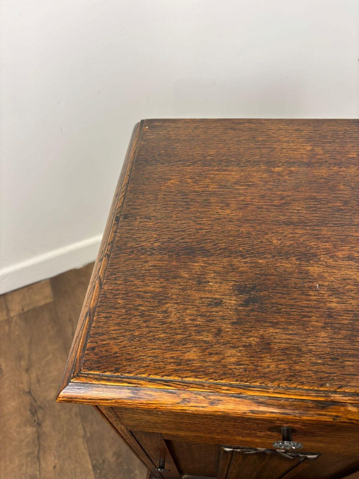 Vintage Oak Bedside Cabinet, Late 20th Century photo vinterior