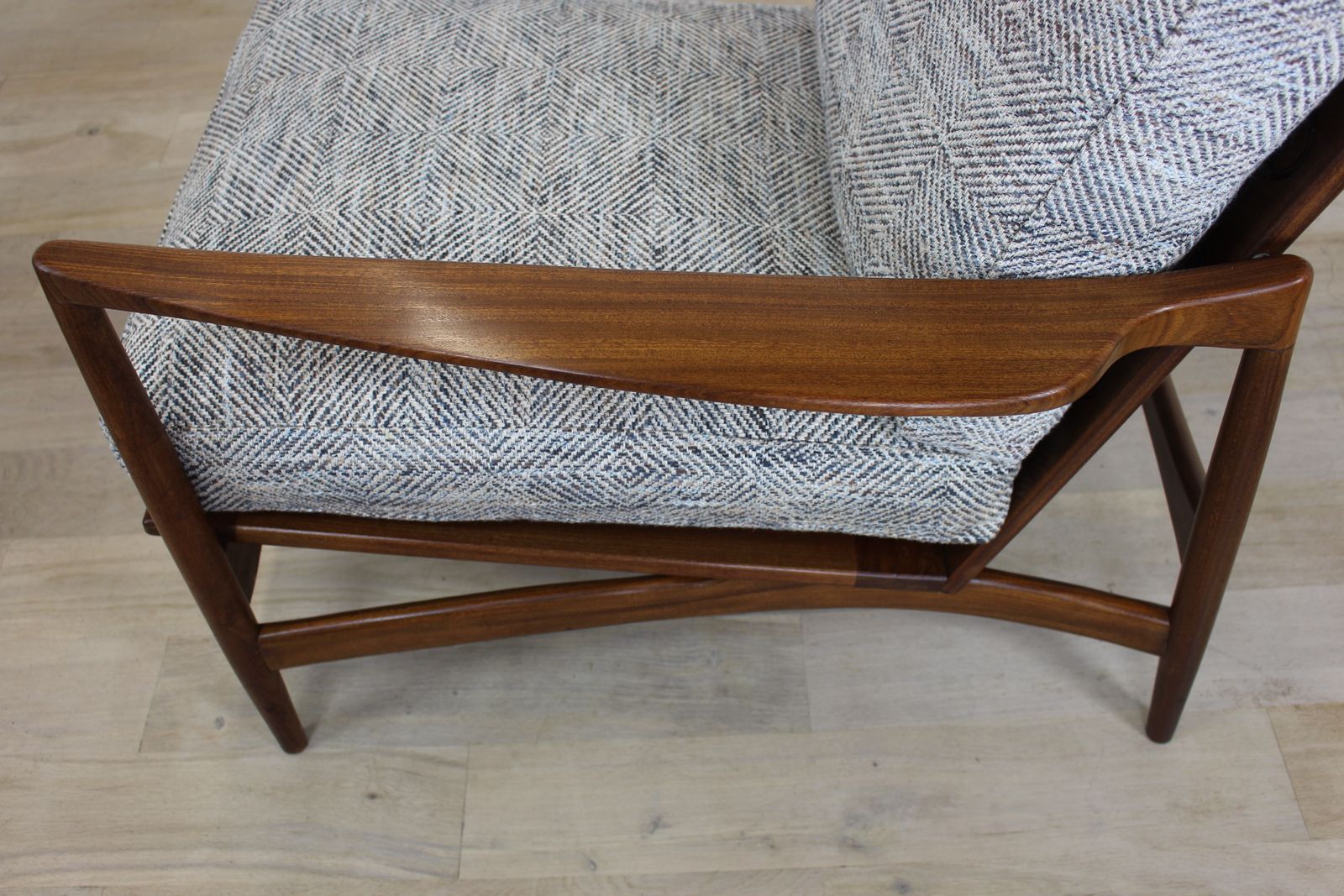 2750.0 G Plan Danish Range Ib Kofod Larsen Armchairs photo