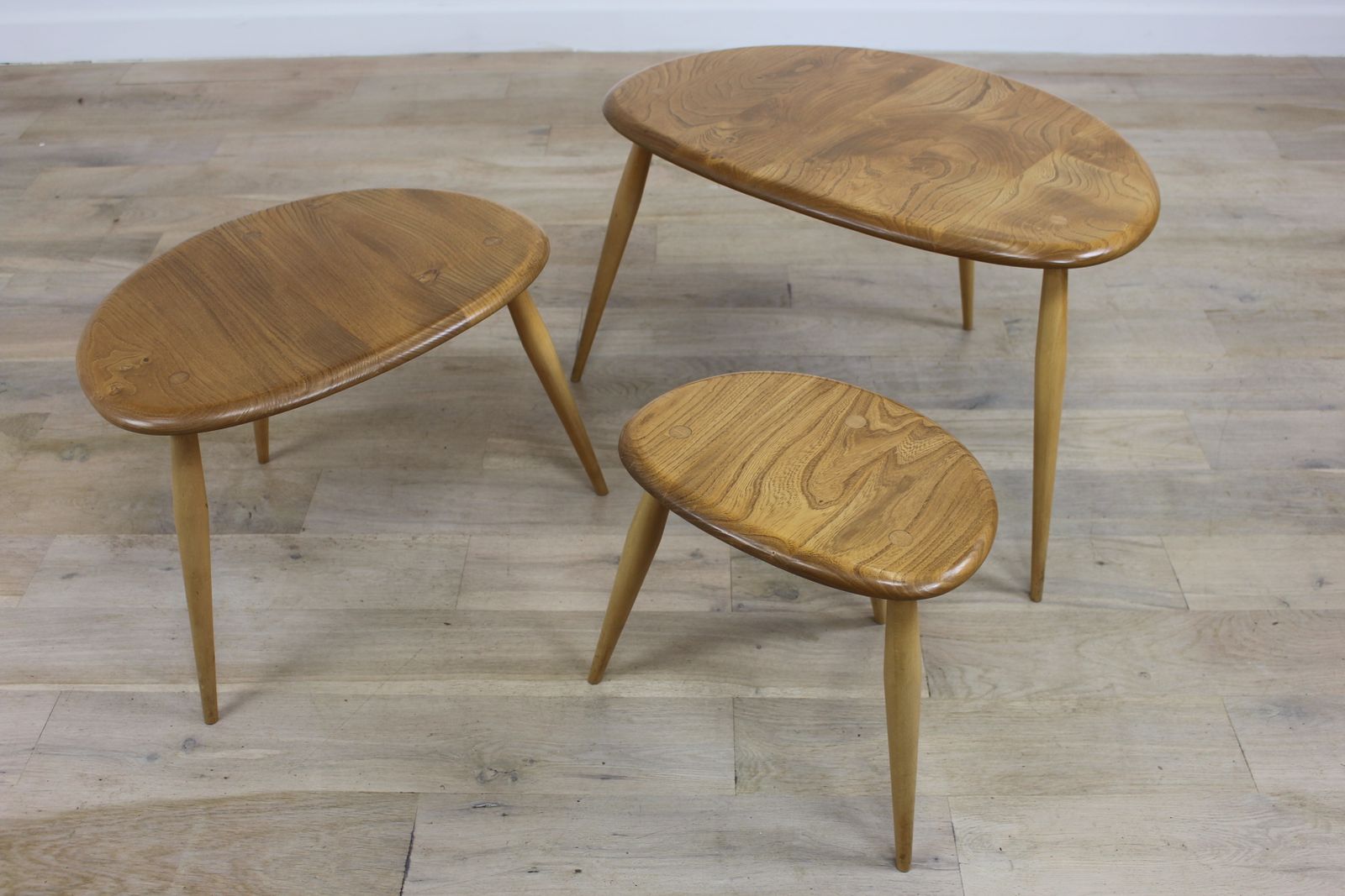 Vintage Ercol Elm Pebble Nest, 1960s