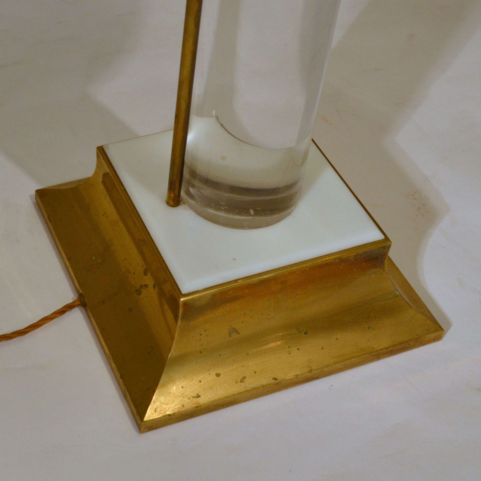 Lucite And Brass Italian 1960s Table Lamp With Silk Lamp Shade photo buy