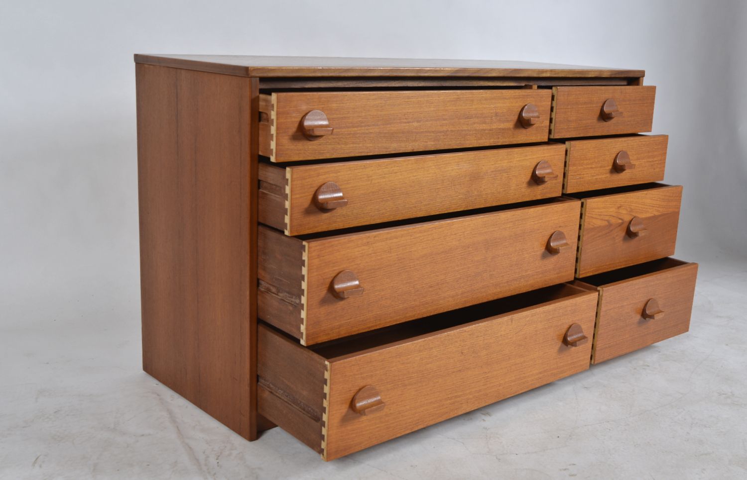 Midcentury 1960s Teak Chest Of Eight Drawers Stag Cantata Range By Ron Carter Uk photo vinterior