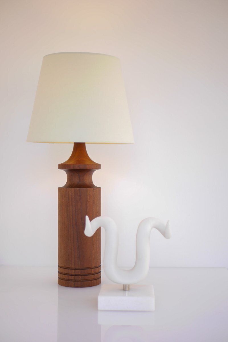 Grote Mid Century Modern Deense Teakhouten Tafellamp photo vinterior
