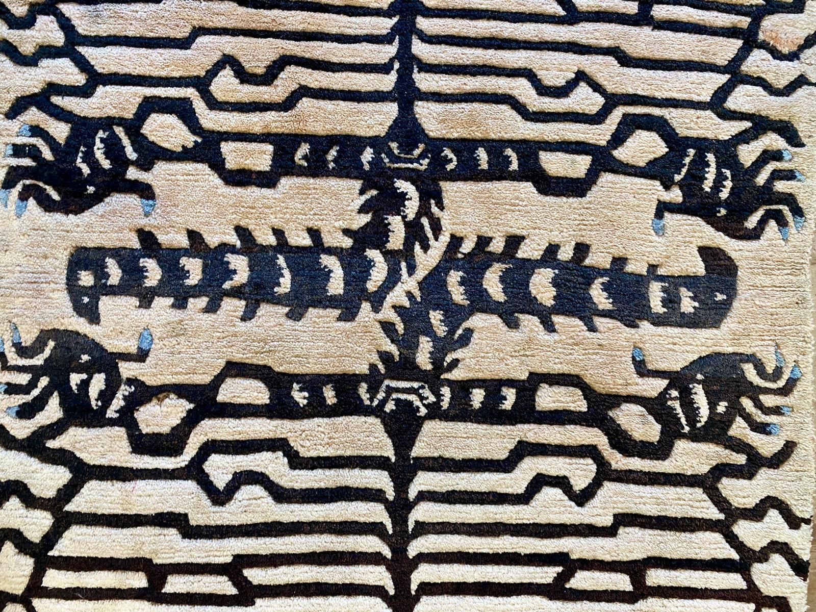 Vintage Mongools tapijt photo Textiel